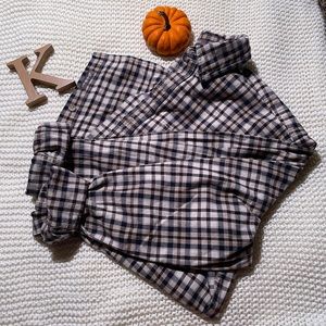 Size medium Eddie bauer relaxed fit plaid shirt